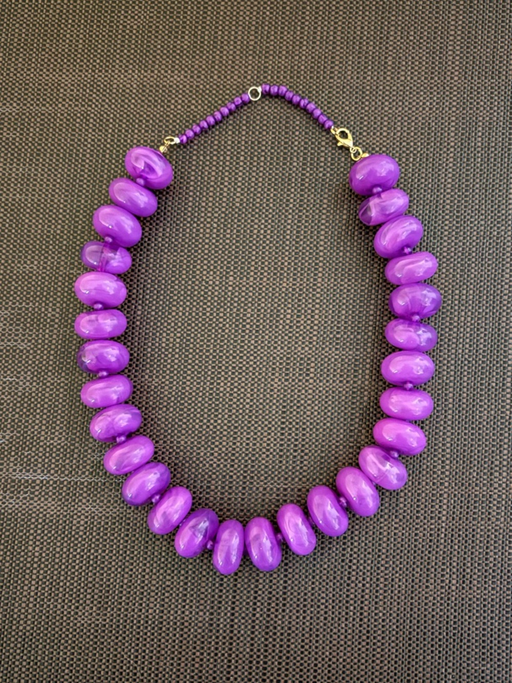 New! Deep Purple Resin Beaded Chunky Statement Necklace - Women’s Jewelry - Picture 3 of 9